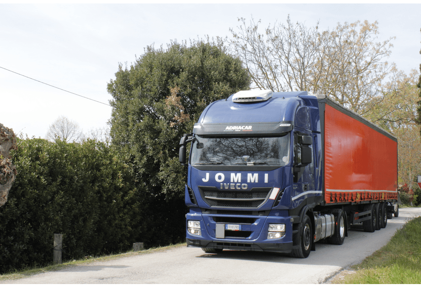 camion trasporti e logistica Jommi